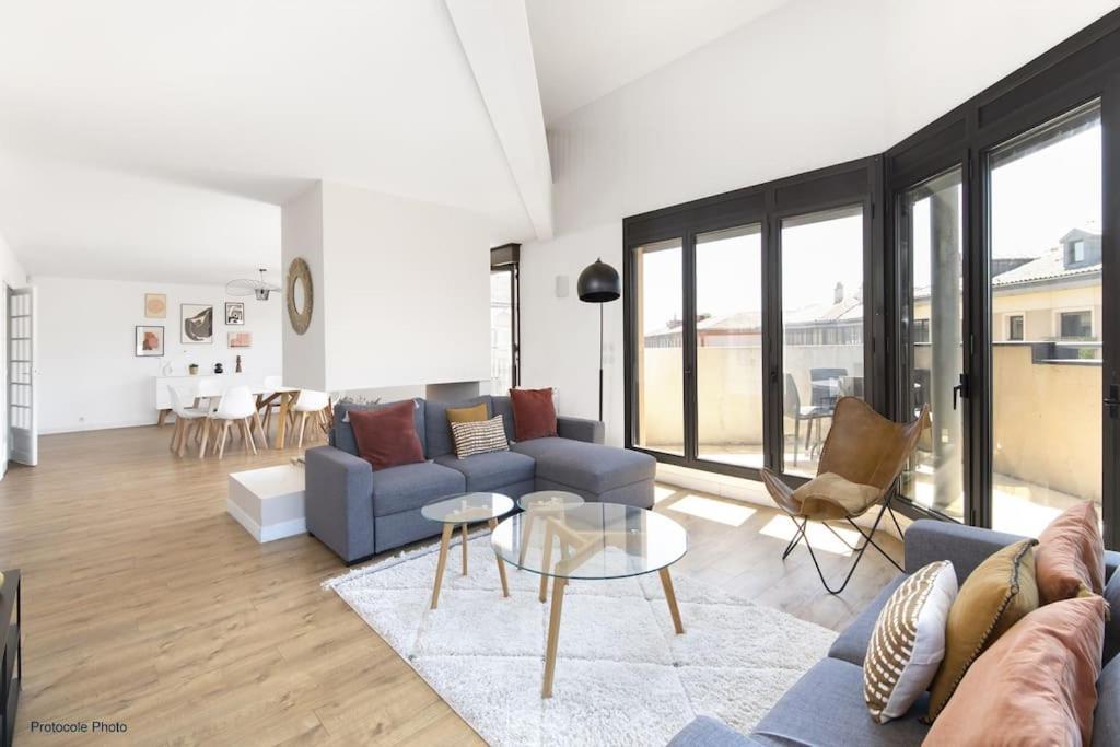 טולוז Nocnoc - Le Pargamin - Large Duplex Place Saint-Pierre מראה חיצוני תמונה